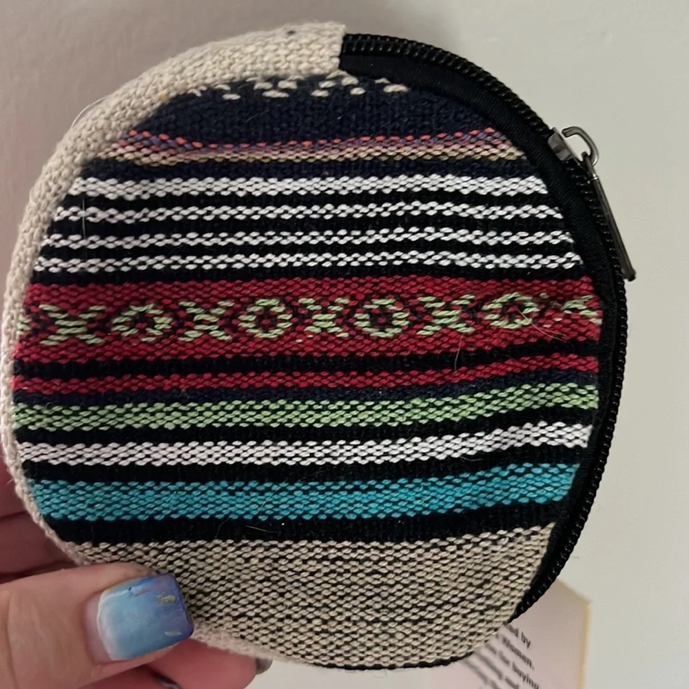 Napal Himalayan Hemp free coin purse. NWT by Rising International